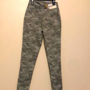 Arizona Jean Co Juniors Hi-Rise Skinny AnkleJean